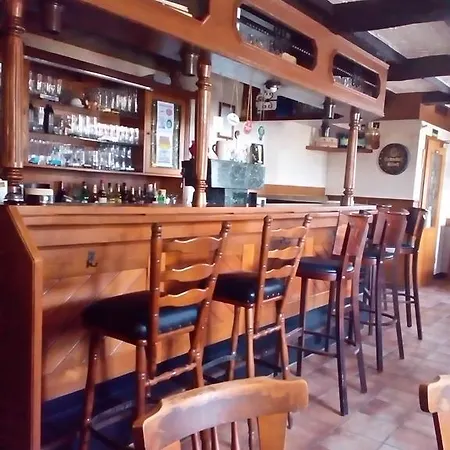 Monteurhotel Garni Alter Olper Hof Hotel 2*