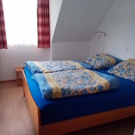 Monteurhotel Garni Alter Olper Hof