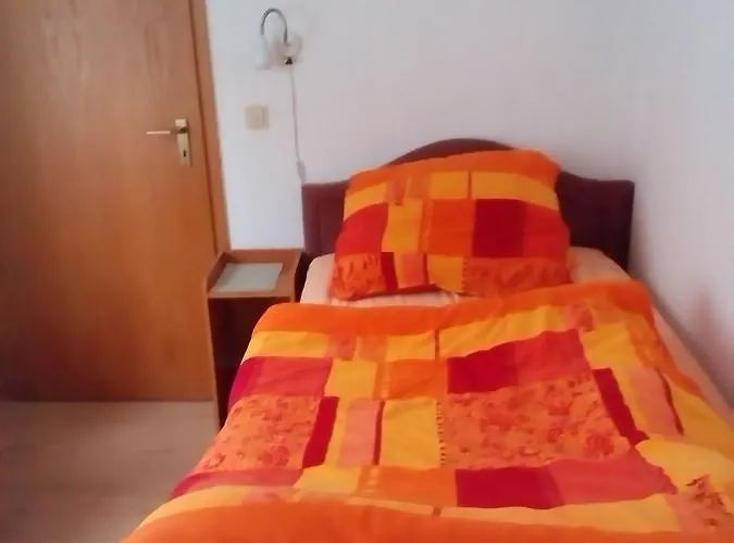 Monteurhotel Garni Alter Olper Hof