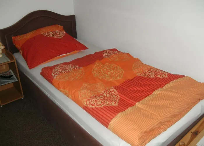 Monteurhotel Garni Alter Olper Hof 호텔 린들라