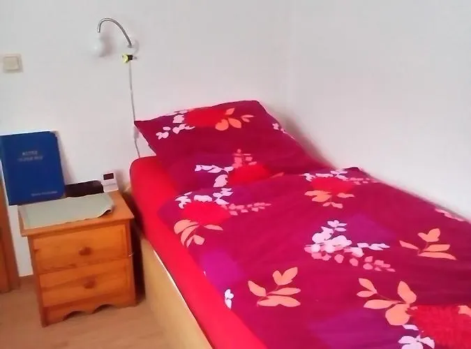 Monteurhotel Garni Alter Olper Hof 호텔 2*