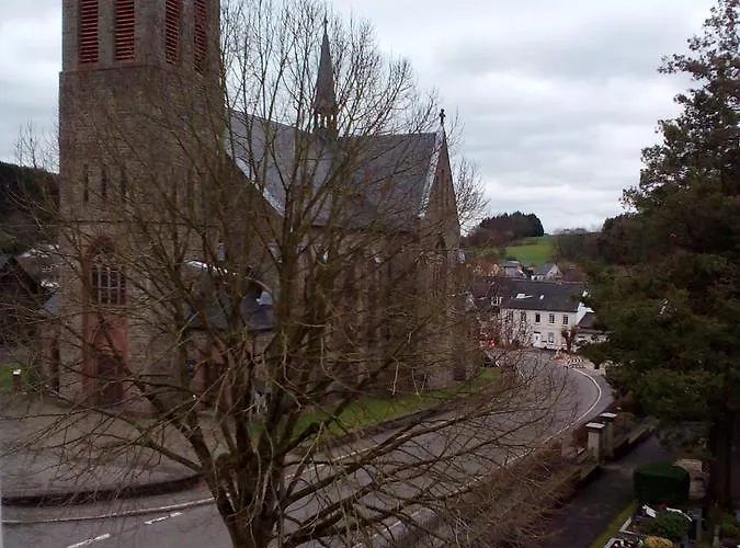 Monteurhotel Garni Alter Olper Hof 호텔