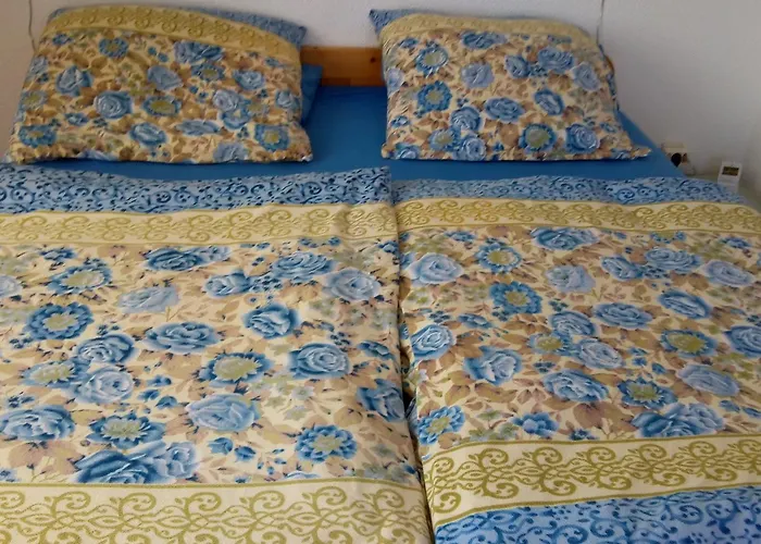 Monteurhotel Garni Alter Olper Hof 2* 린들라