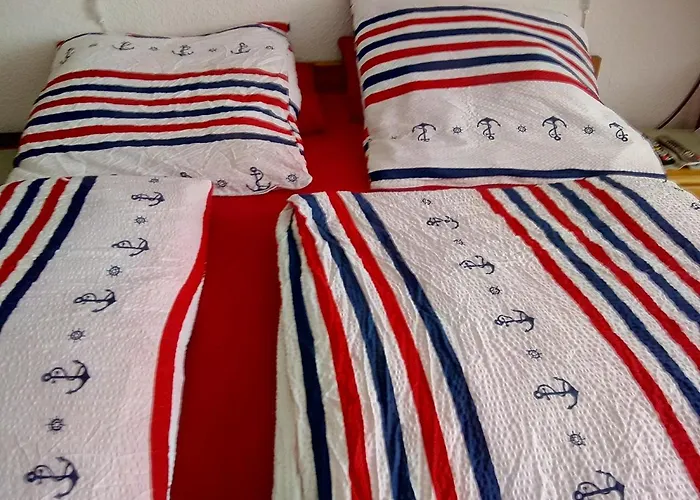 Monteurhotel Garni Alter Olper Hof 호텔 2*